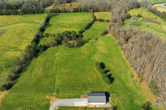 4041 Liverworth Rd, Southside, TN 37171