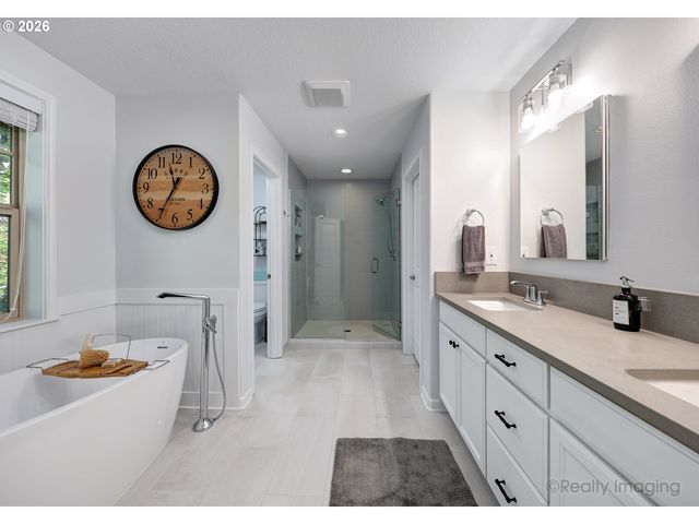 4403 OAKRIDGE Rd, Lake Oswego, OR 97035