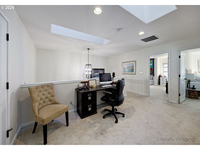4403 OAKRIDGE Rd, Lake Oswego, OR 97035