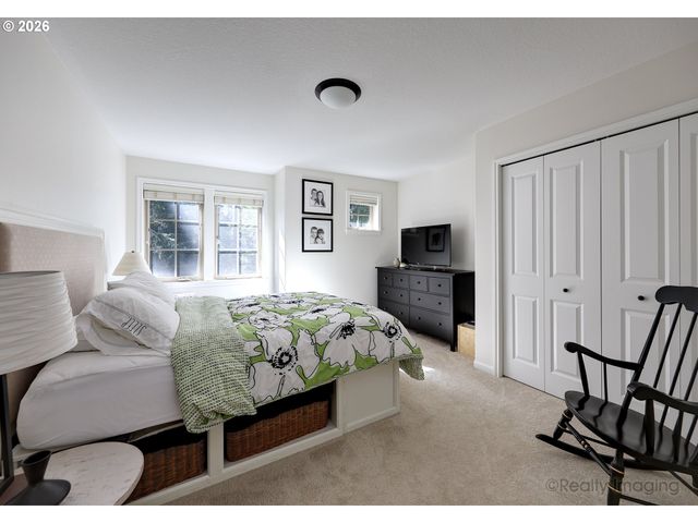 4403 OAKRIDGE Rd, Lake Oswego, OR 97035