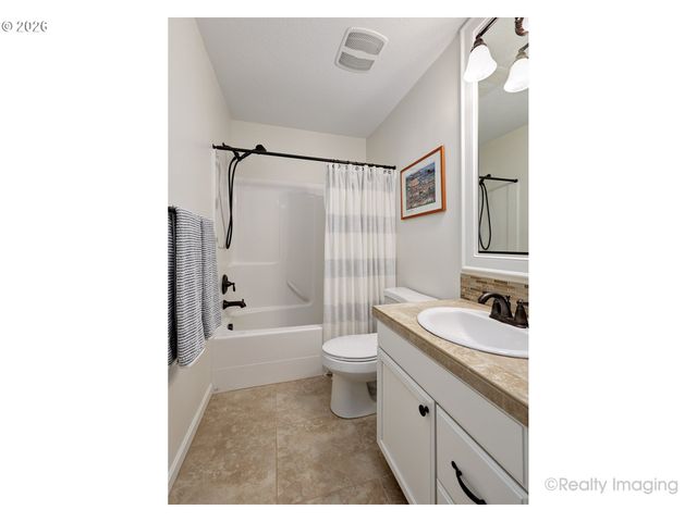 4403 OAKRIDGE Rd, Lake Oswego, OR 97035