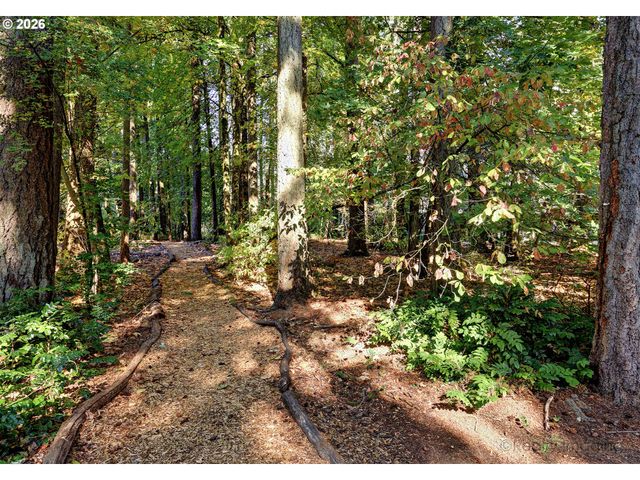 4403 OAKRIDGE Rd, Lake Oswego, OR 97035