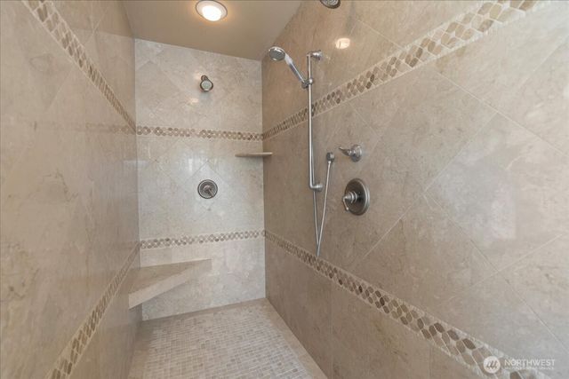 6216 25th Street NE, Tacoma, WA 98422