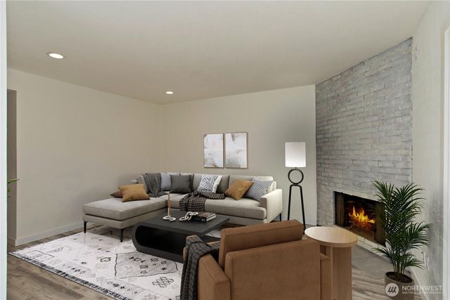 12515 NE 145th Place #D127, Kirkland, WA 98034