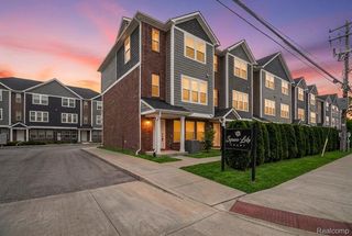 2925 SQUARE LAKE Court, Troy, MI 48085