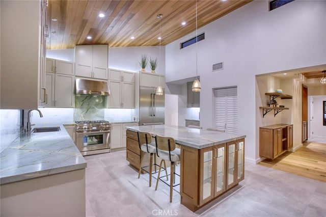 4643 Vantage Avenue, Valley Village, CA 91607