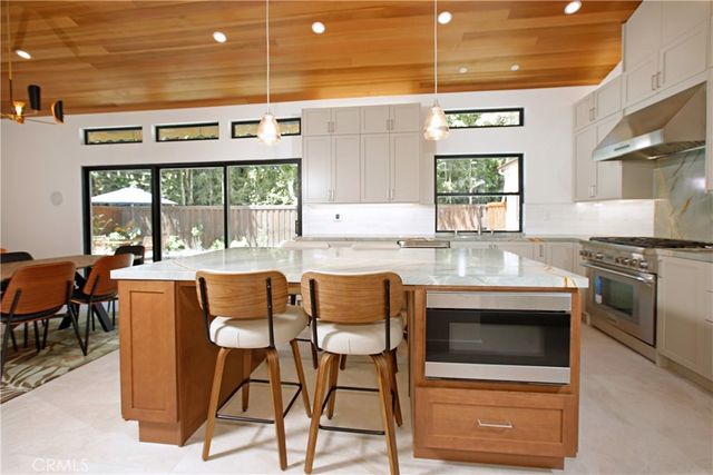 4643 Vantage Avenue, Valley Village, CA 91607