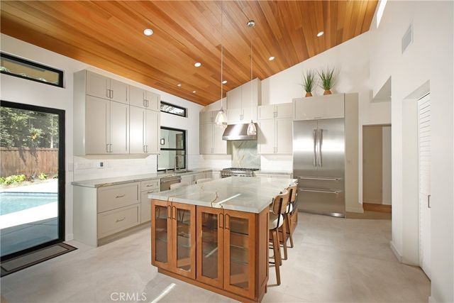 4643 Vantage Avenue, Valley Village, CA 91607