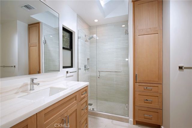 4643 Vantage Avenue, Valley Village, CA 91607