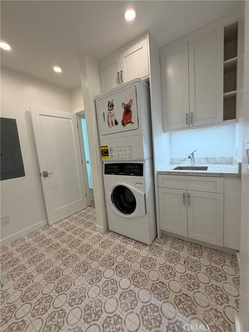 4643 Vantage Avenue, Valley Village, CA 91607