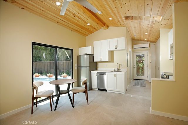 4643 Vantage Avenue, Valley Village, CA 91607
