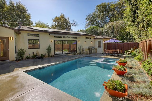 4643 Vantage Avenue, Valley Village, CA 91607