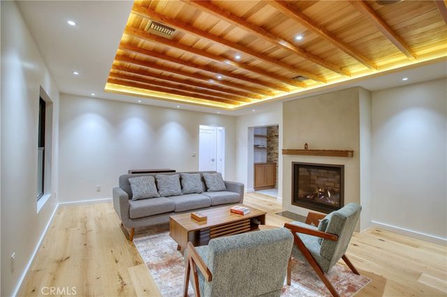 4643 Vantage Avenue, Valley Village, CA 91607