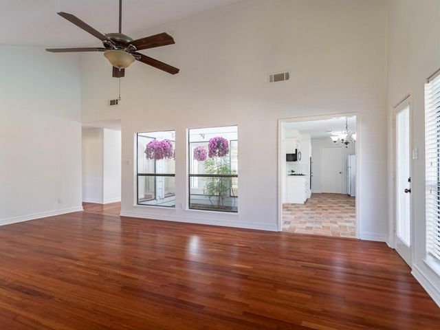 2006 Carriage Court, Richmond, TX 77406