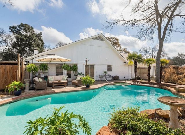 2006 Carriage Court, Richmond, TX 77406