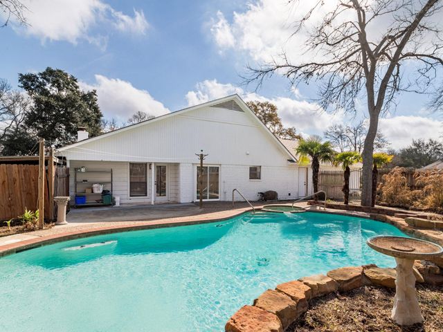 2006 Carriage Court, Richmond, TX 77406