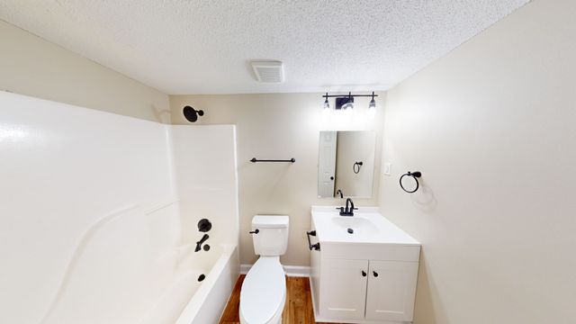 510 Hietts Ln Apt C, Clarksville, TN 37043
