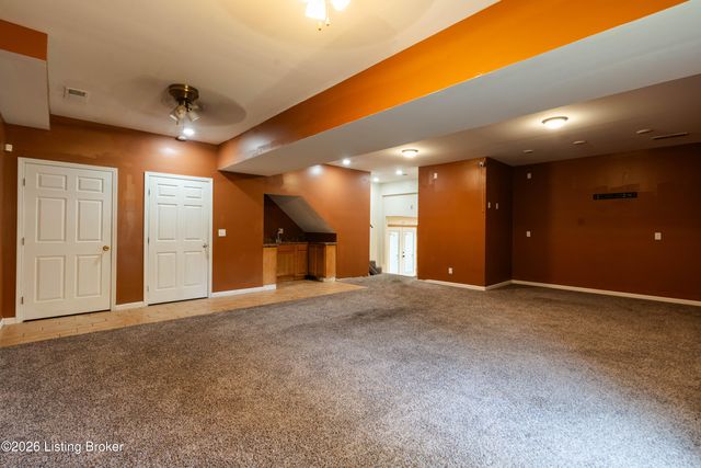 7846 St Andrews Church Rd, Louisville, KY 40214