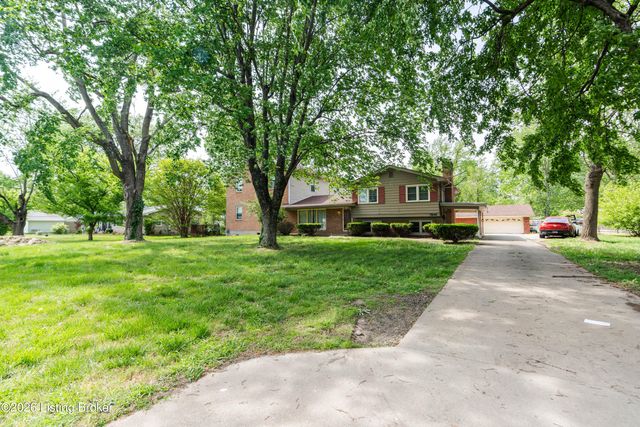 7846 St Andrews Church Rd, Louisville, KY 40214