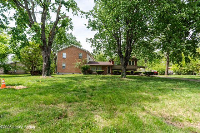 7846 St Andrews Church Rd, Louisville, KY 40214