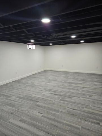 20542 Ashton Avenue, Detroit, MI 48219