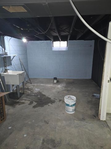 20542 Ashton Avenue, Detroit, MI 48219