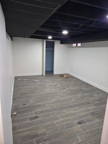 20542 Ashton Avenue, Detroit, MI 48219