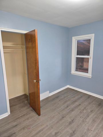 20542 Ashton Avenue, Detroit, MI 48219