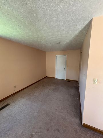 527 Lynn Road, Kenova, WV 25530