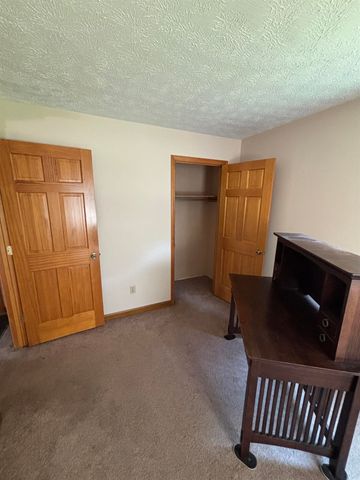 527 Lynn Road, Kenova, WV 25530