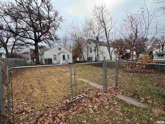 1639 33RD Street, Moline, IL 61265