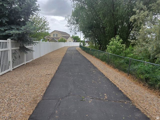 1648 ROCKBRIDGE DR, Layton, UT 84041