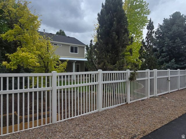 1648 ROCKBRIDGE DR, Layton, UT 84041
