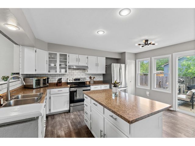 4112 Snow Ridge Cir, Fort Collins, CO 80526