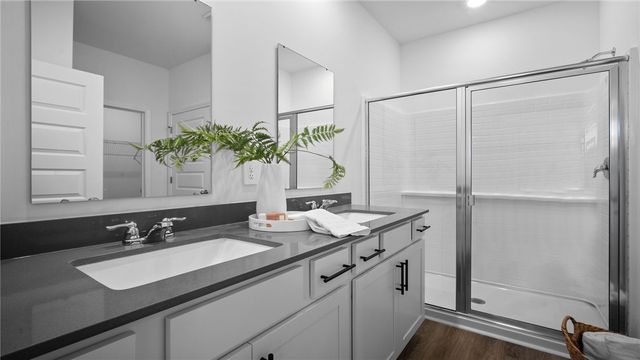 1029 Lakes Blvd, Brunswick, GA 31525