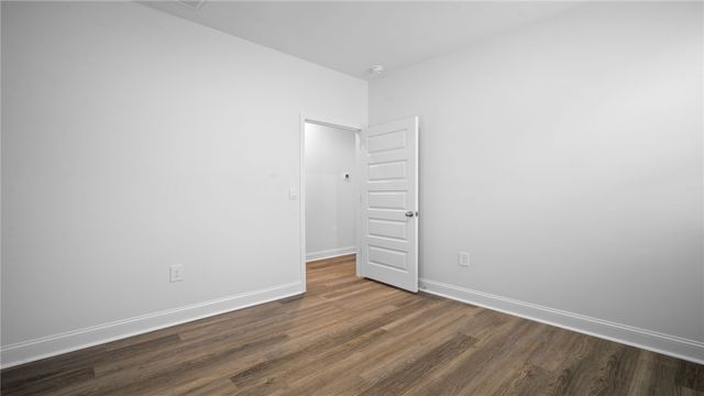 1029 Lakes Blvd, Brunswick, GA 31525