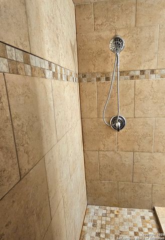 208 Jeff, Pleasanton, TX 78064