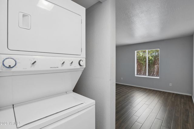 4434 E HUBBELL Street 22, Phoenix, AZ 85008