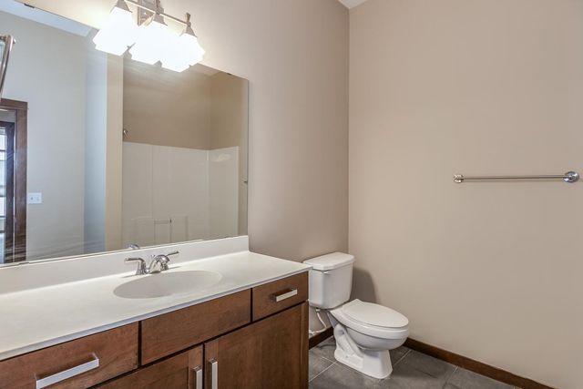 270 4th Street E 504, Saint Paul, MN 55101