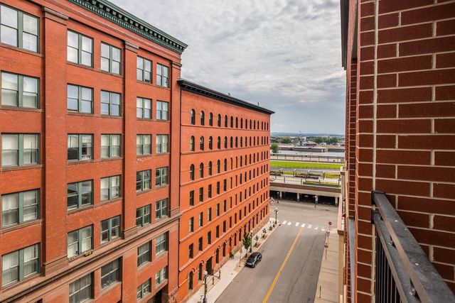 270 4th Street E 504, Saint Paul, MN 55101