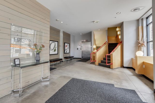 270 4th Street E 504, Saint Paul, MN 55101