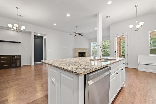 1712 Highland Ridge RD, Georgetown, TX 78628