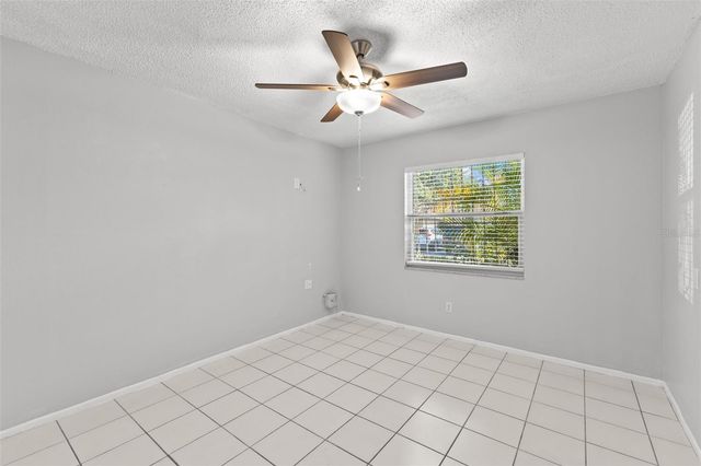4471 W HUMPHREY STREET, Tampa, FL 33614