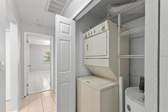 4471 W HUMPHREY STREET, Tampa, FL 33614