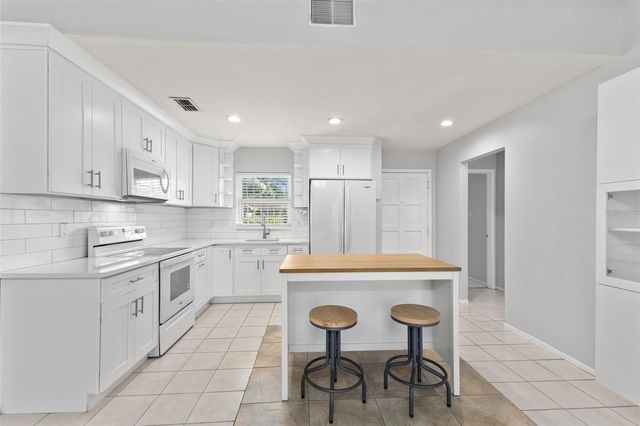 4471 W HUMPHREY STREET, Tampa, FL 33614