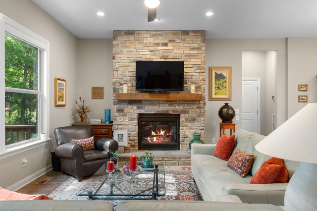 8012 Rose Ridge Pvt Lane, Fairview, TN 37062