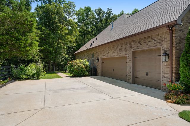 8012 Rose Ridge Pvt Lane, Fairview, TN 37062