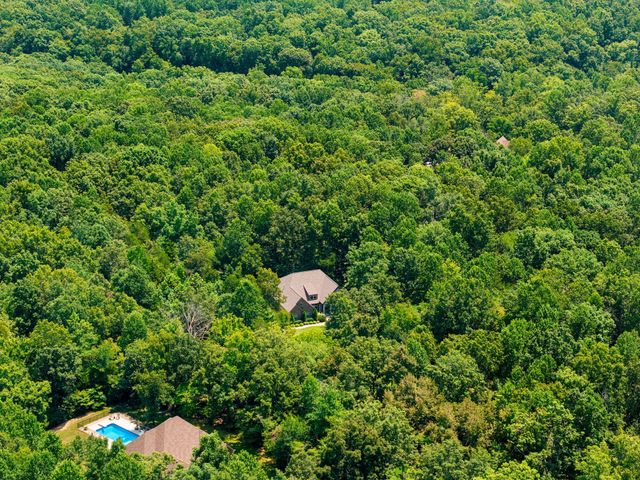 8012 Rose Ridge Pvt Lane, Fairview, TN 37062