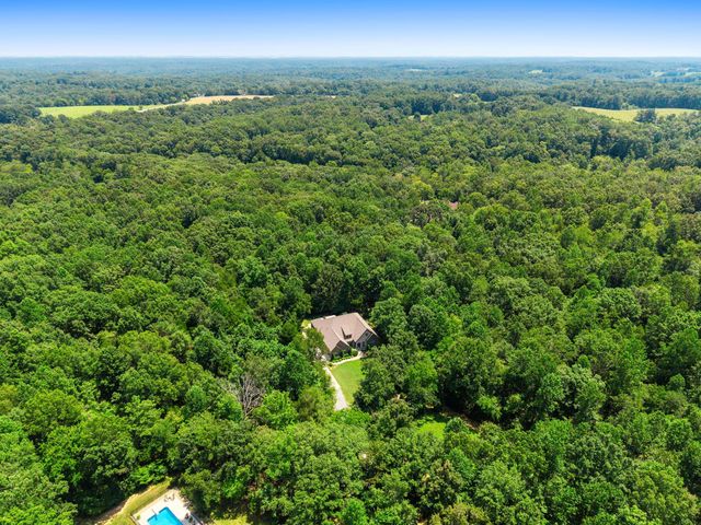 8012 Rose Ridge Pvt Lane, Fairview, TN 37062
