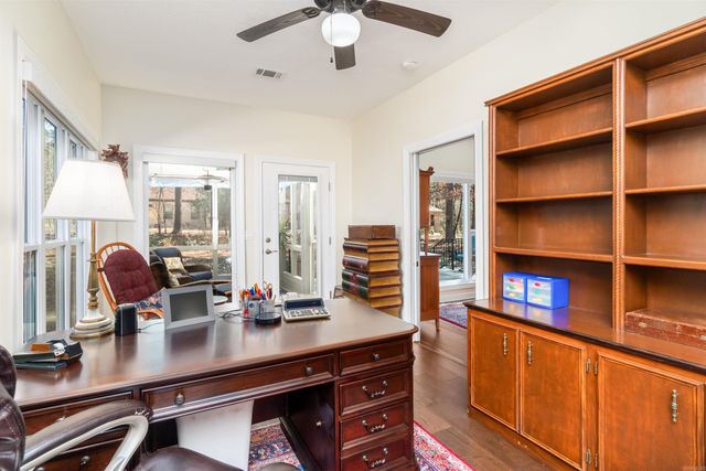 28 Jardin Way, Hot Springs Village, AR 71909